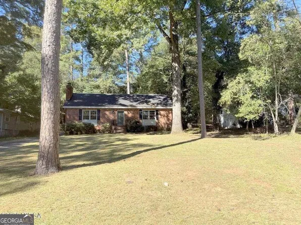 560 Eldorado Dr, Macon, GA 31204