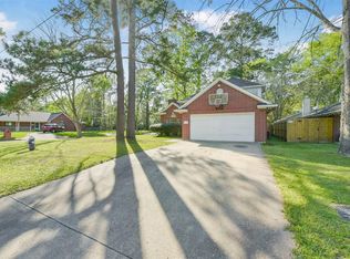 201 Pine Place St, Dayton, TX 77535