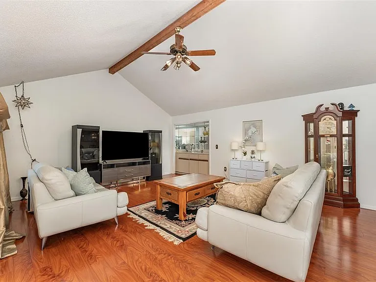 4240 Creekwood Ln — Photo 5