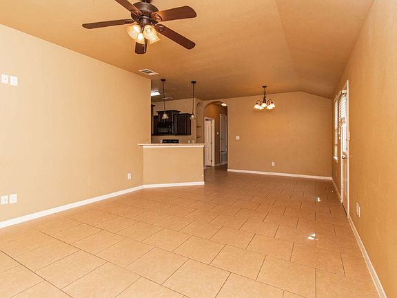 3rd image of 4602 Cambridge Dr #B