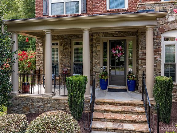 5th image of 6074 Arundale Ln
