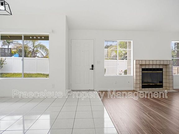 5th image of 631 Hampshire Ln