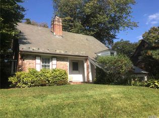 43 Revere Rd, Manhasset, NY 11030