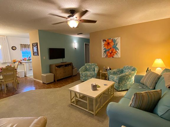 4th image of 24 Pine Arbor Ln APT 202