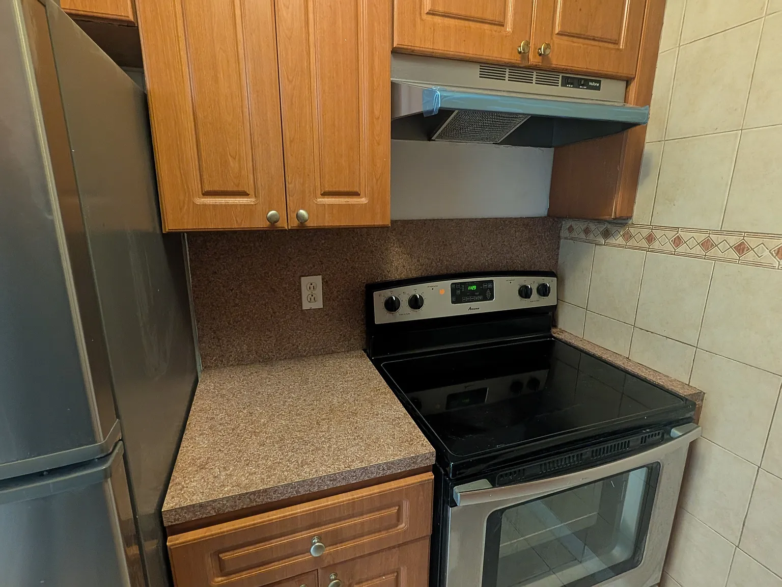 1 bed, 695 sqft, $1,600 — Photo 2