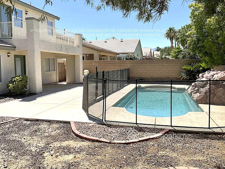 8104 Marin Pointe Ave — Photo 10