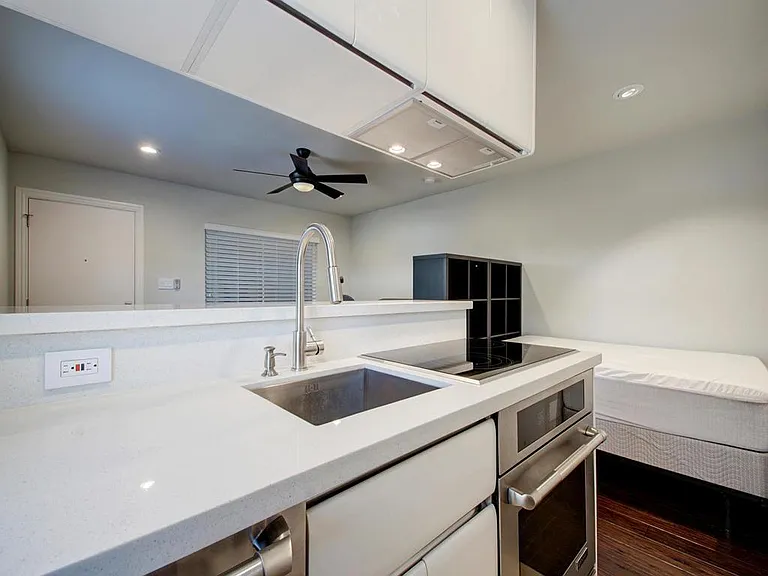 3110 Red River St #306 — Photo 6