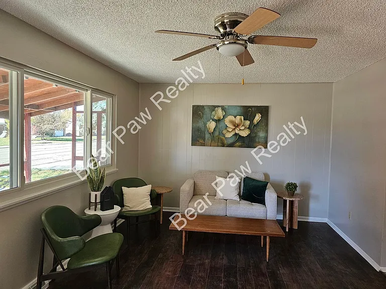 4717 Cactus Way — Photo 5