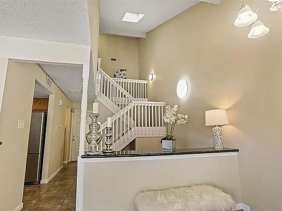 4th image of 12628 Newbrook Dr