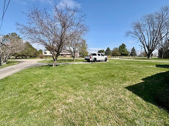 3rd image of 3079 Rocky Point Rd