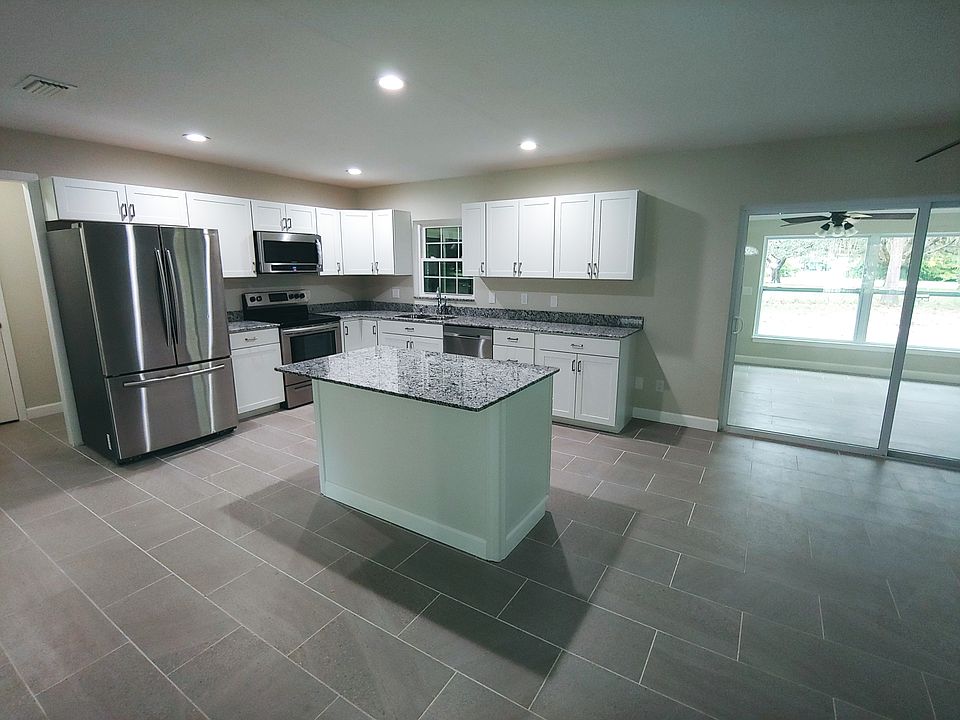 1st image of 70 N Country Club Dr
