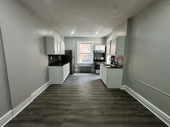 4th image of 130 Prospect St APT 208