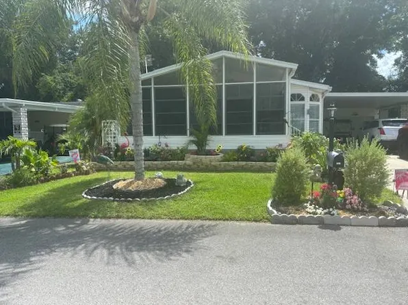 343 Waldorf Dr, Auburndale, FL 33823