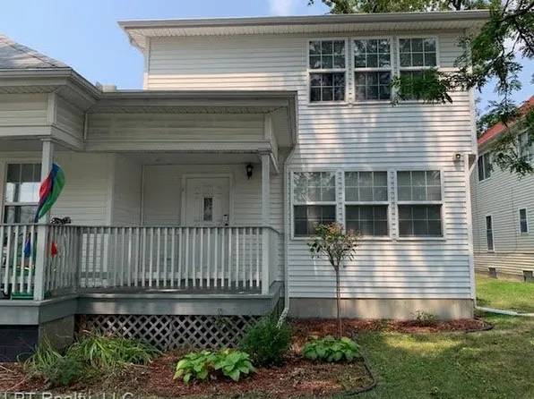 33 E Bernhard Ave, Hazel Park, MI 48030