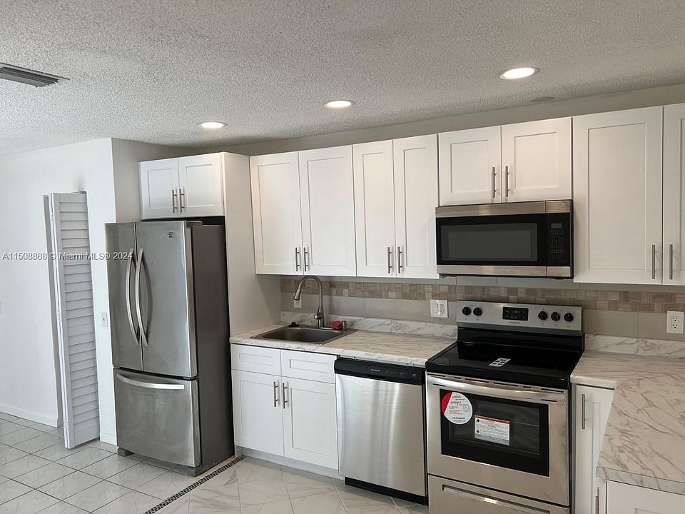 1st image of 11640 NW 39th St APT 1