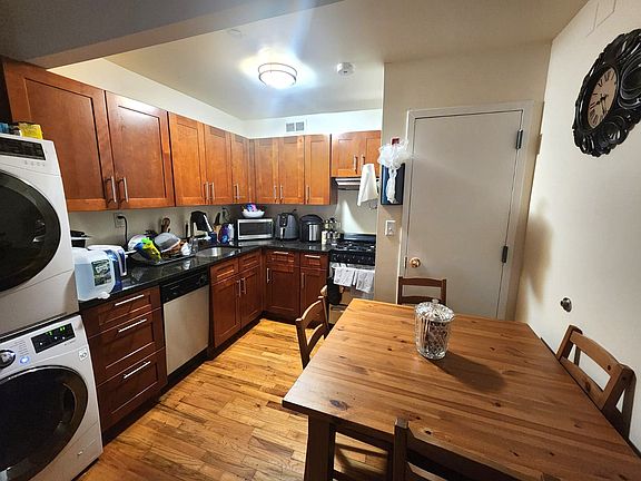 4th image of 73 E 115th St APT 4B