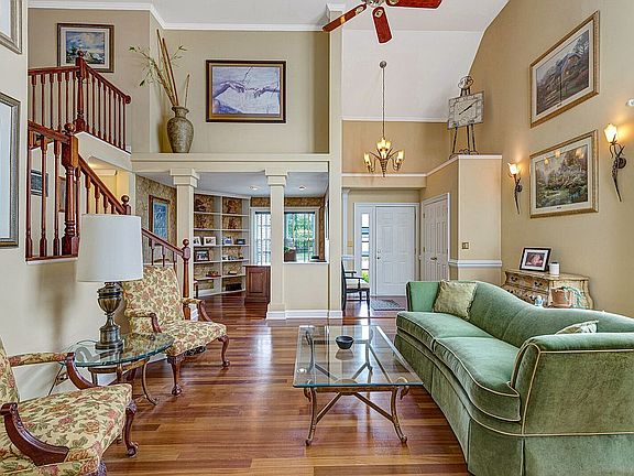 5th image of 1449 Newcastle Ln