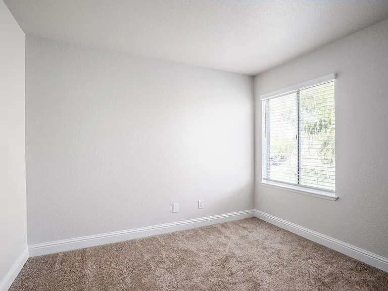 Sierra Ridge — Photo 11