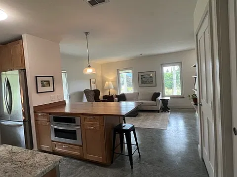 2 bed, 1200 sqft, $3,800 — Photo 3