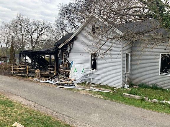 5th image of 1119 Clay St