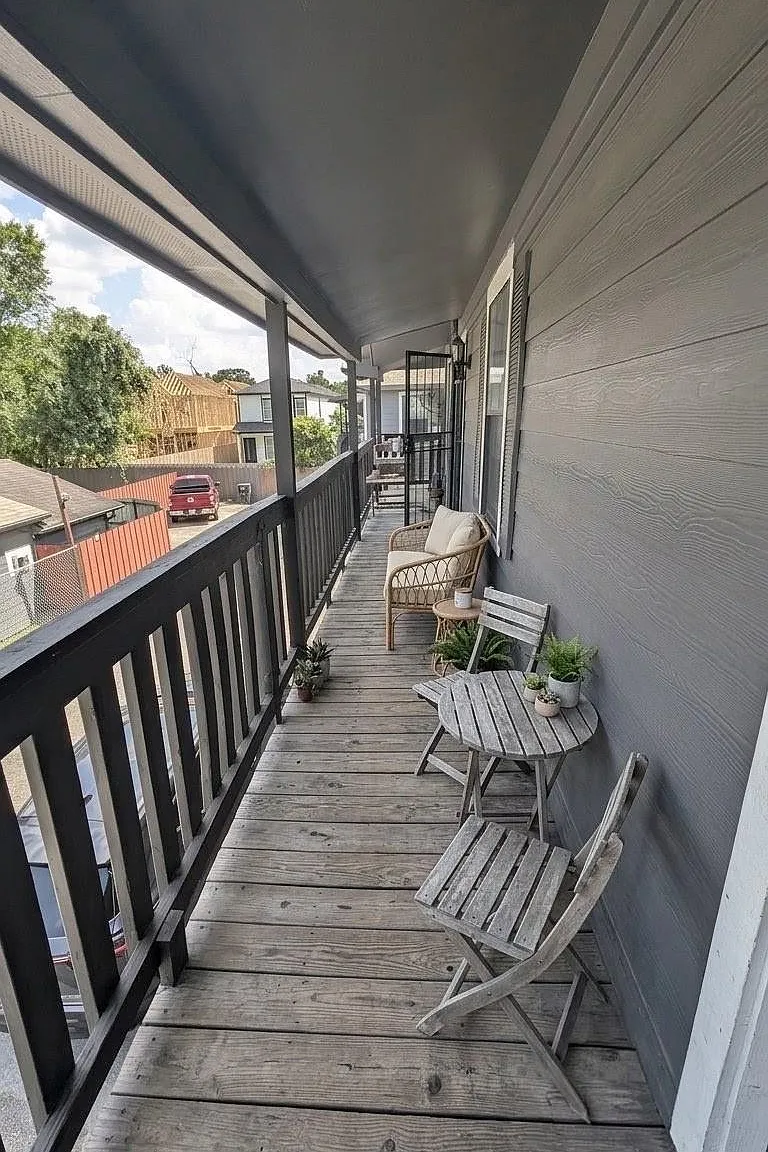 2 bed, 1.0 bath, $1,440 — Photo 3