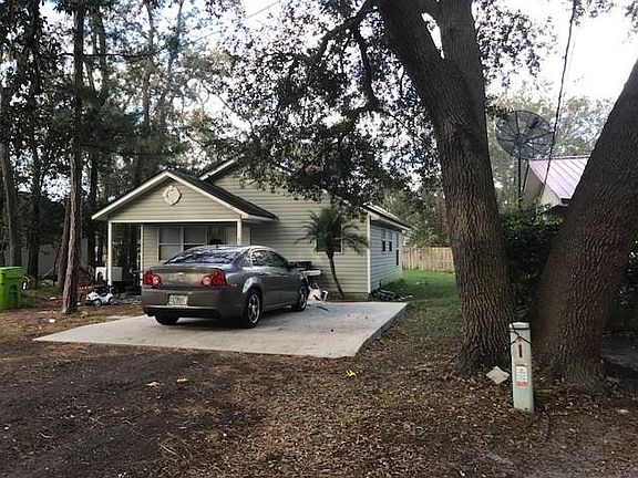 2nd image of 827 S 12th St