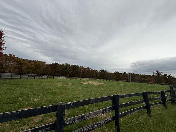 3rd image of 760 Long Branch Rd