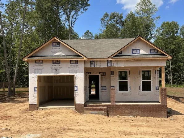 229 Bullseye Ct, Middlesex, NC 27557