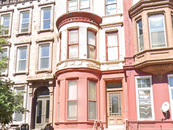 113 Halsey Street image 3 of 11