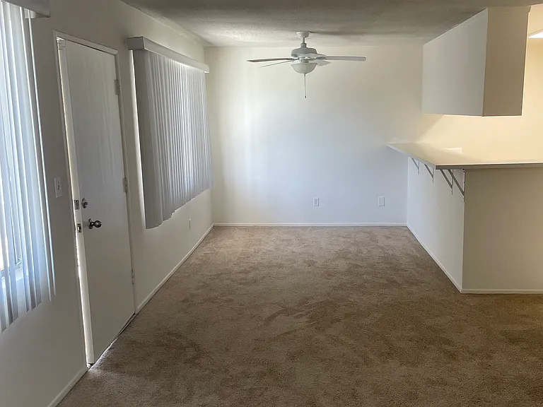 524 Avenue G #21 — Photo 6