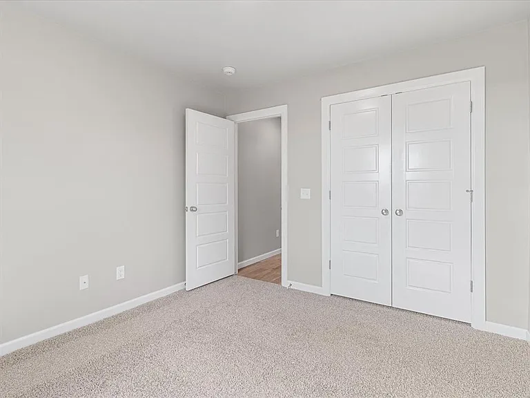 528 Hackberry Ln — Photo 14