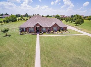 7055 Orchard Vw, Edmond, OK 73025