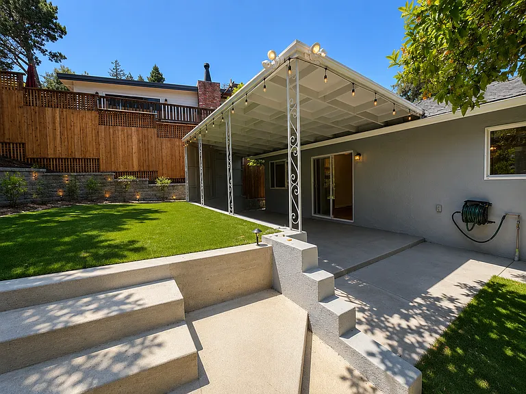 44 Millay Pl — Photo 26