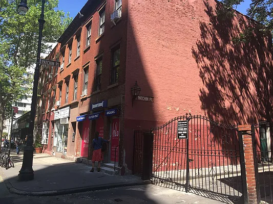 Rented by Downtown Realty Group LTD | media 58