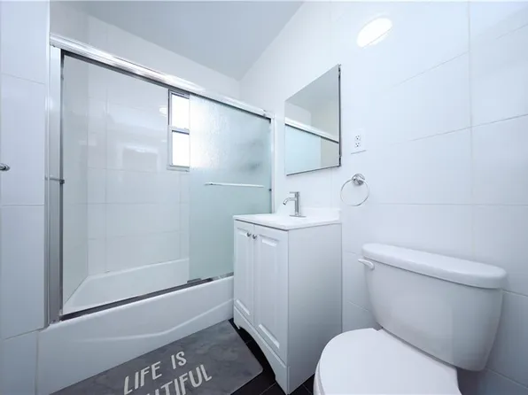 1813 Bay Ridge Avenue image 9 of 31