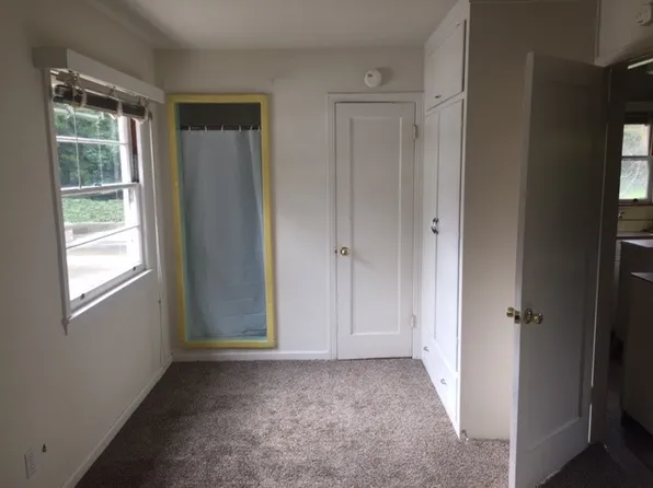28 Selby Ln, Atherton, CA 94027