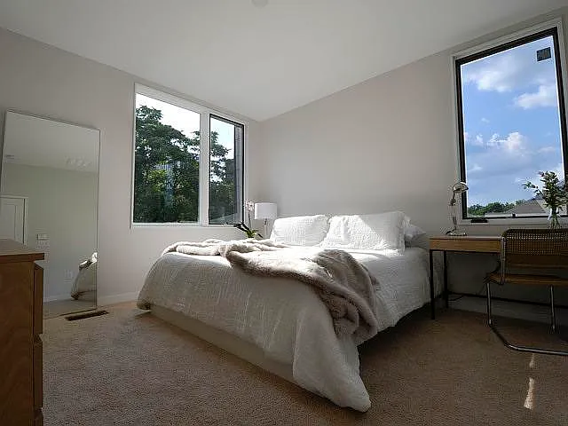 516 Person St — Photo 14