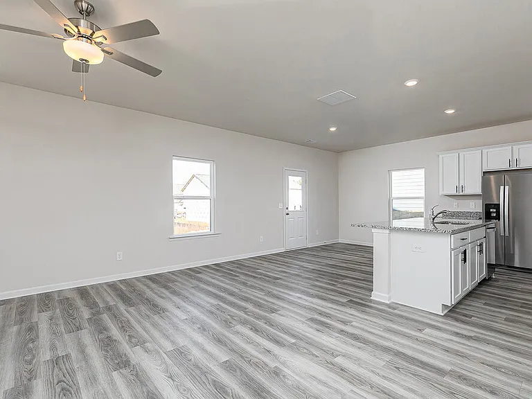 210 Katelyn Way — Photo 11