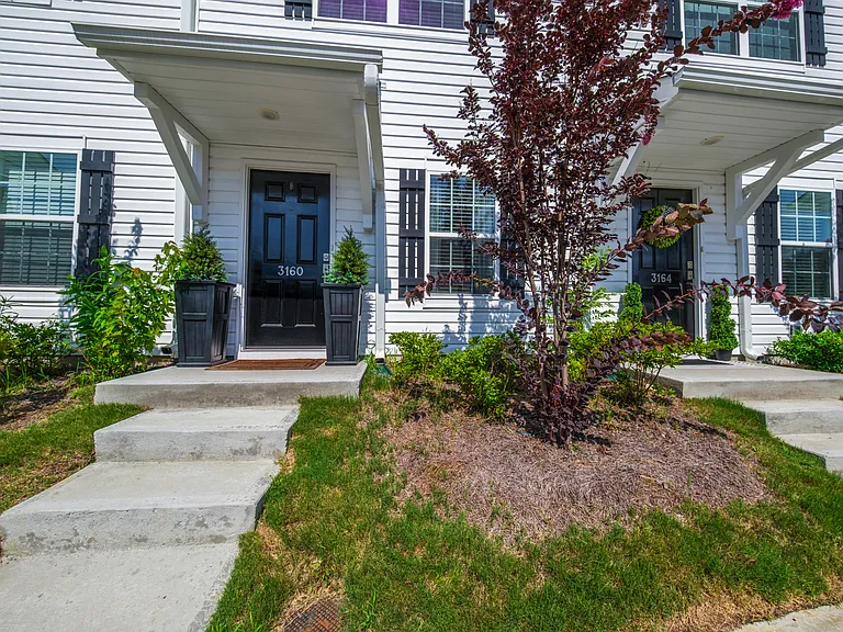 3160 N Hills Dr — Photo 5