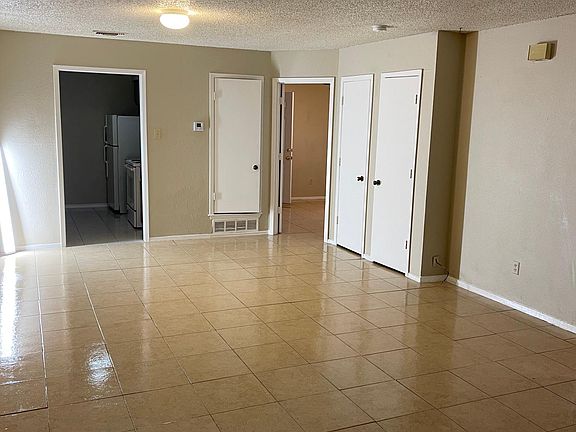 3rd image of 603 McQueary St
