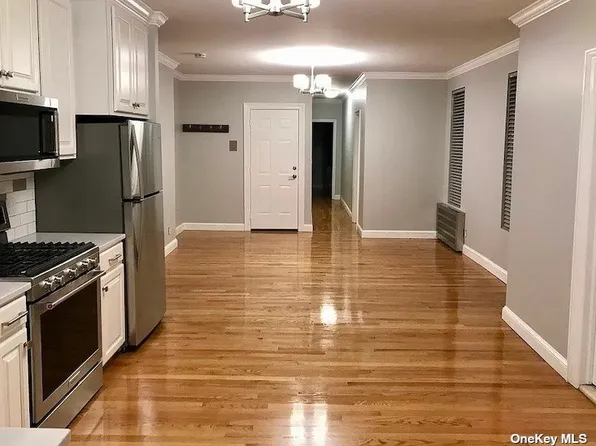 25-54 37th Street image 18 of 36