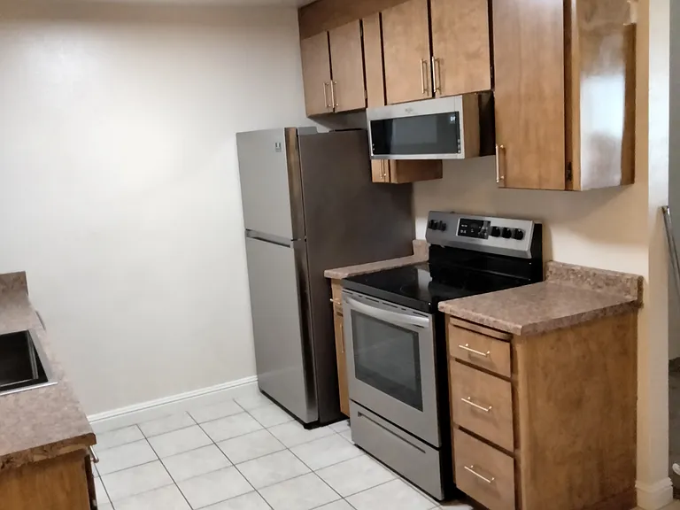 237 B St #8 — Photo 7