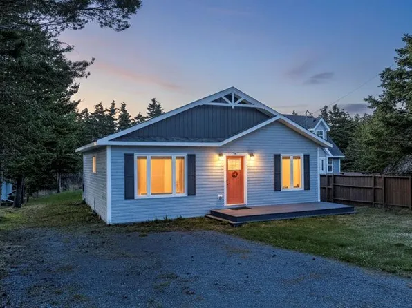 111-115 Neck Road, Bay Roberts, NL A0A1X0