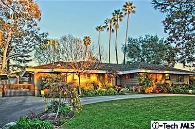 1st image of 424 Arroyo Dr