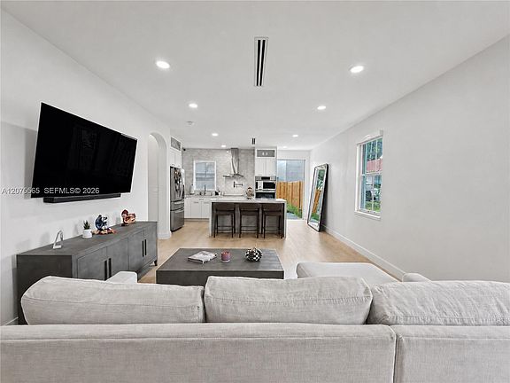 3rd image of 13837 SW 273rd Ter
