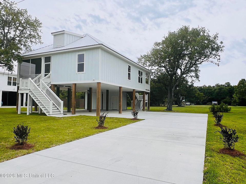 1st image of 206 Piney Ridge Rd