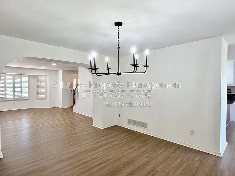 1755 Smoke Ridge Dr — Photo 4