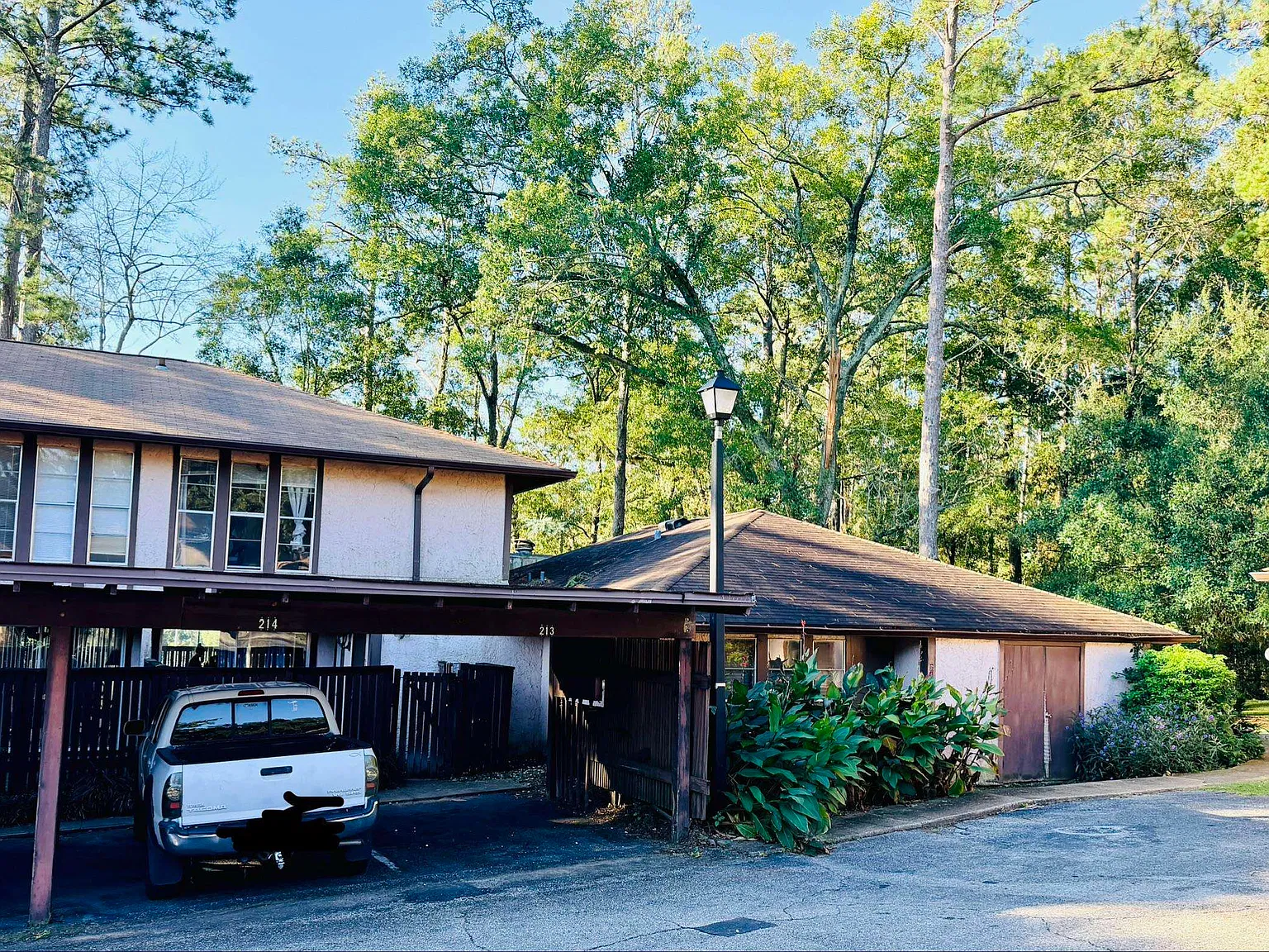 2 bed, 1.5 bath, 1429 sqft, $1,250 — Photo 1