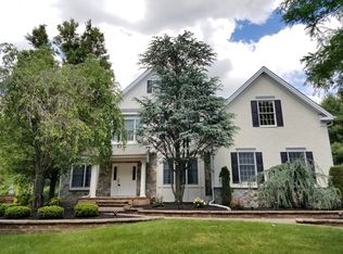 37 Sibelius Dr, Newtown, PA 18940