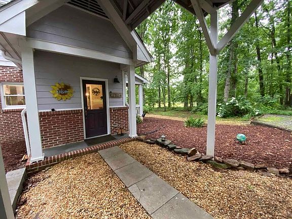 4th image of 4005 S Apple Valley Rd